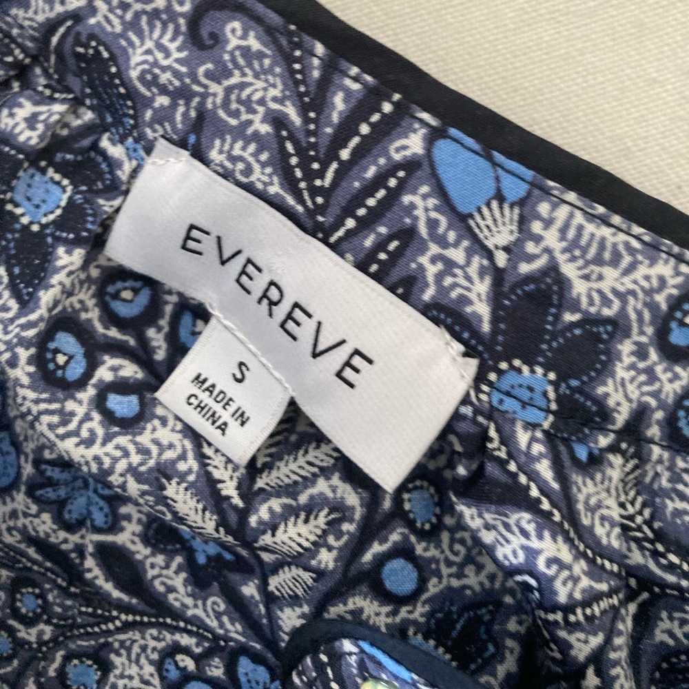 Evereve Sheila Floral Batik Piped Top Blue Black Size S - Picture 7 of 8